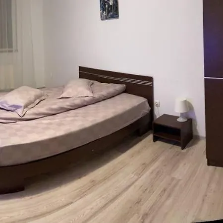 Old Historical 3 * Brasov