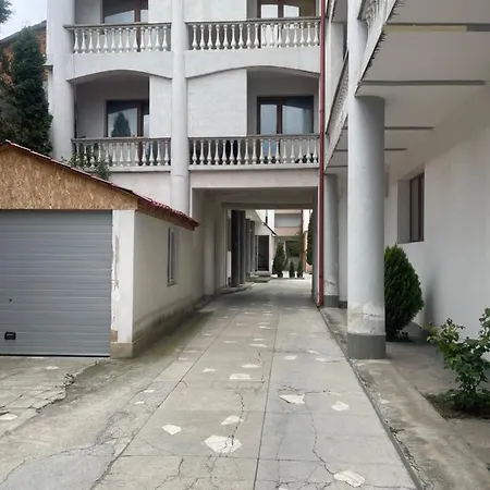 Old Historical 3 * Braşov